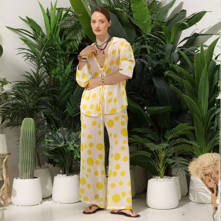Amalfi Dot yellow, the best customized gift and gifts for her and for him from Inna Carton online shop Dubai, UAE!
