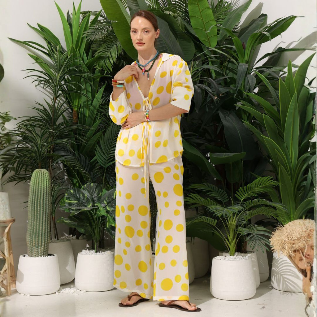 Amalfi Dot yellow, the best customized gift and gifts for her and for him from Inna Carton online shop Dubai, UAE!
