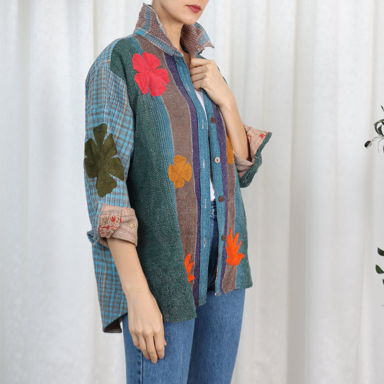 Arizona Embroidered Oversized Shirt Clover Love, the best ramadan customize gift and gifts for her and for him from Inna Carton online shop Dubai, UAE!
