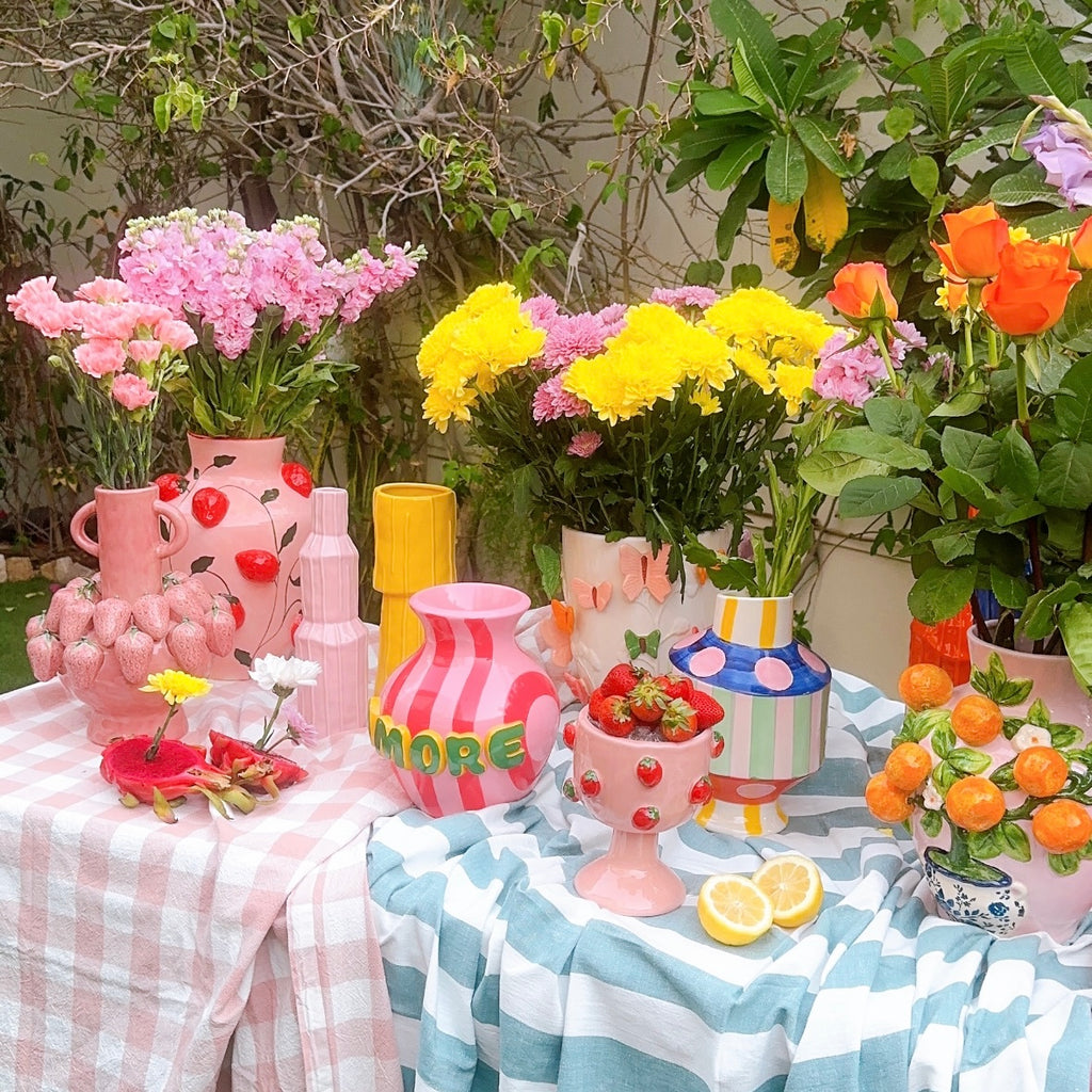 Butterfly Garden Vase, the best customized gift and gifts for her and for him from Inna Carton online shop Dubai, UAE!