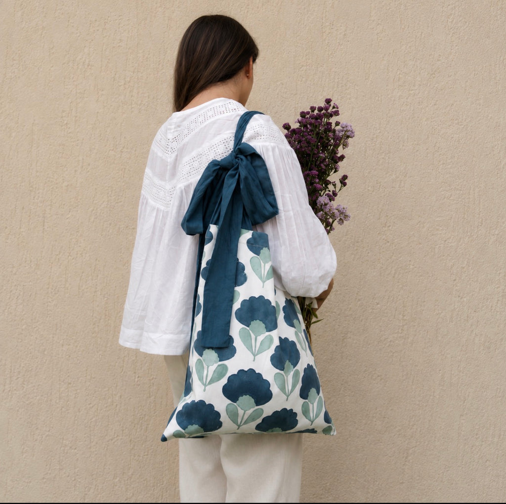 The Fleur Canvas Cotton Tote | Blue