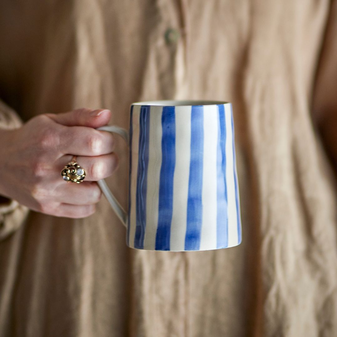 Begonia Stoneware Mug | Blue, the best customized gift and gifts for her and for him from Inna Carton online shop Dubai, UAE!
