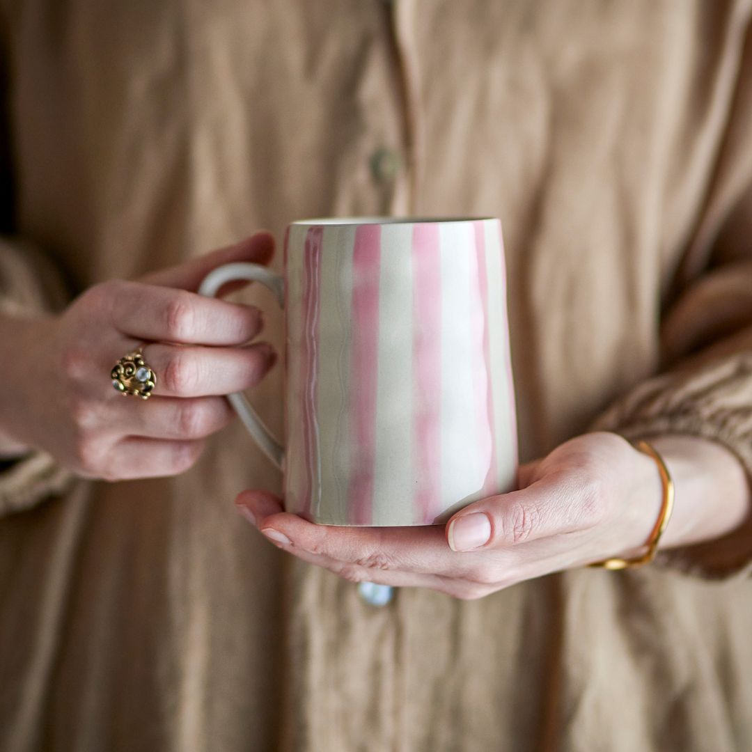 Begonia Stoneware Mug | Rose, the best customized gift and gifts for her and for him from Inna Carton online shop Dubai, UAE!
