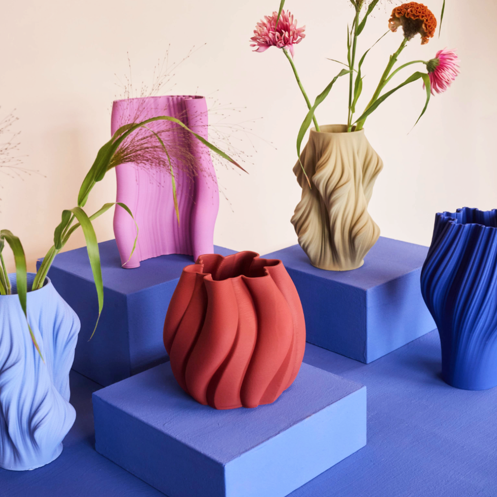 Bloom Vase Pink, the best customized gift and gifts for her and for him from Inna Carton online shop Dubai, UAE!