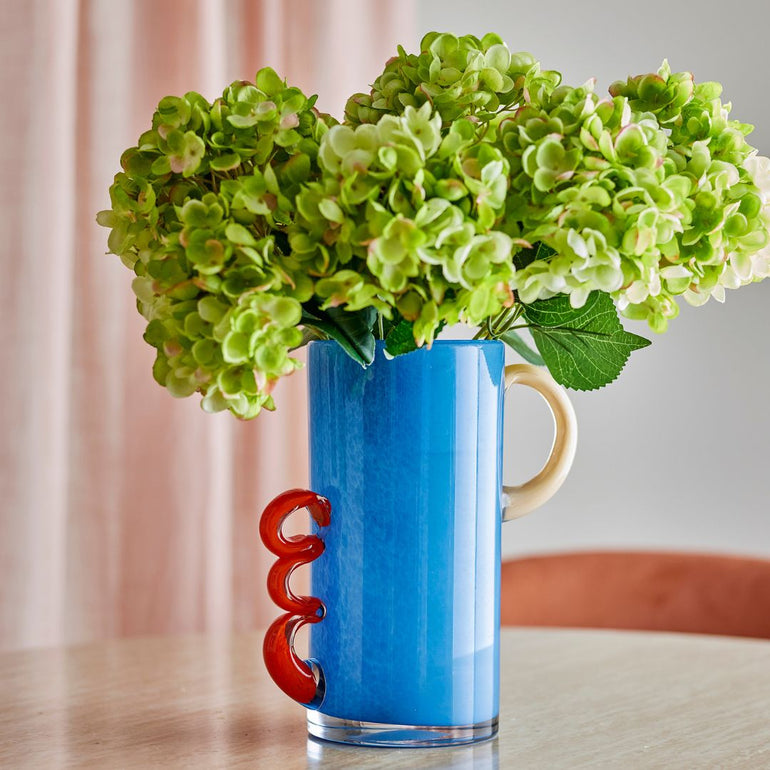 Carlie Glass Vase, the best customized gift and gifts for her and for him from Inna Carton online shop Dubai, UAE!
