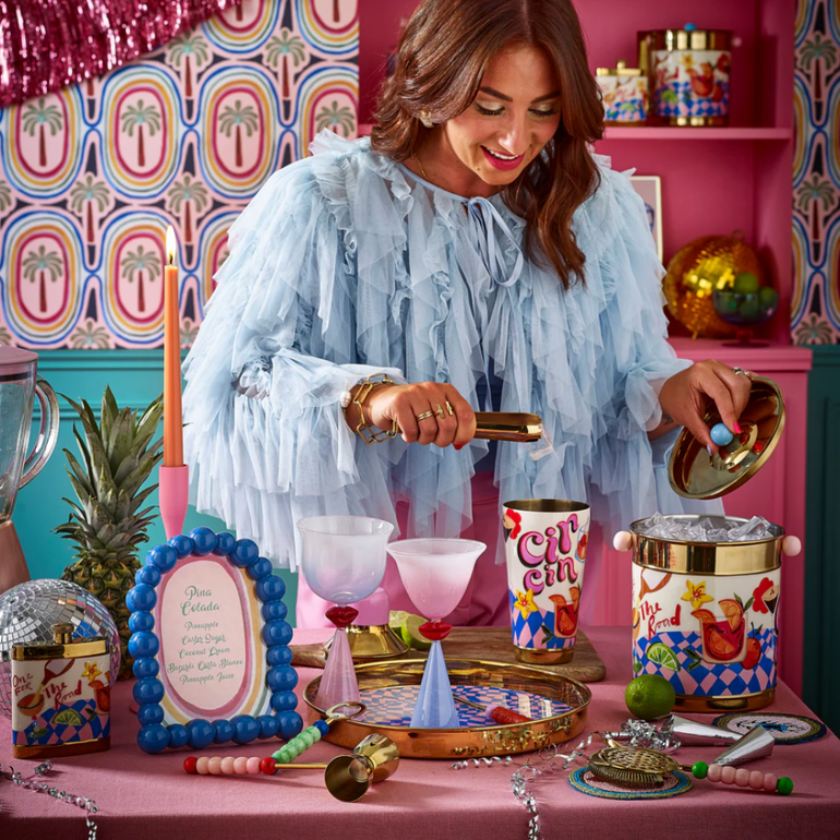 Cin Cin Ice Bucket, the best customized gift and gifts for her and for him from Inna Carton online shop Dubai, UAE!
