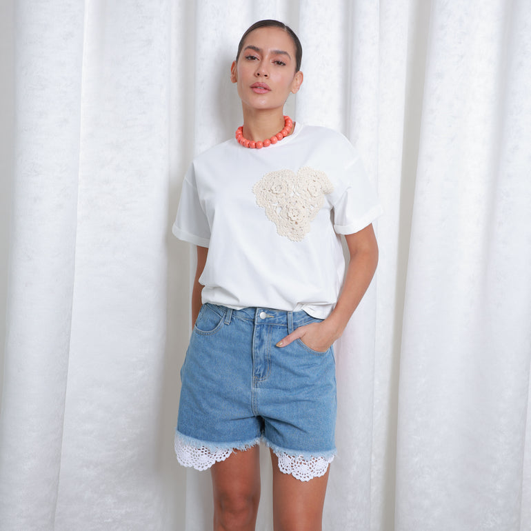 Crochet Love T-Shirt, the best customized gift and gifts for her and for him from Inna Carton online shop Dubai, UAE!
