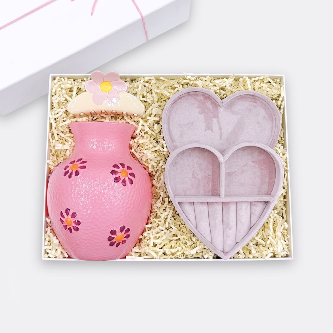 Heart Velvet Jewelry Box, Rose Hair Claw Clip, Daisy Glass Vase | Pink, the best customized gift and gifts for her and for him from Inna Carton online shop Dubai, UAE!

