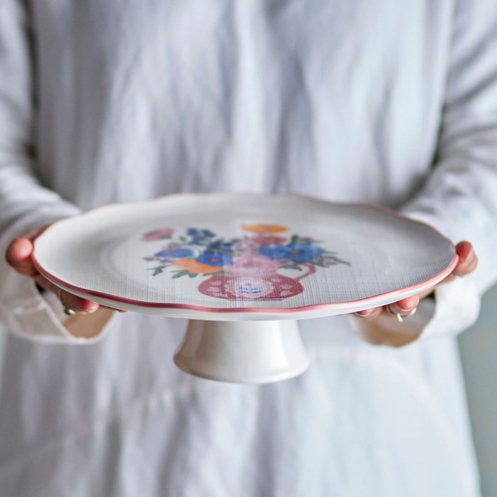 Dorothy Stoneware Cake Tray, the best customized gift and gifts for her and for him from Inna Carton online shop Dubai, UAE!

