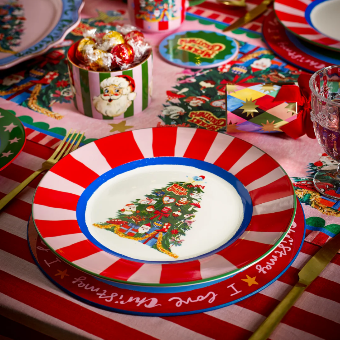 Christmas Festive Tree Dinner Plates set, the best customized gift and gifts for her and for him from Inna Carton online shop Dubai, UAE!
