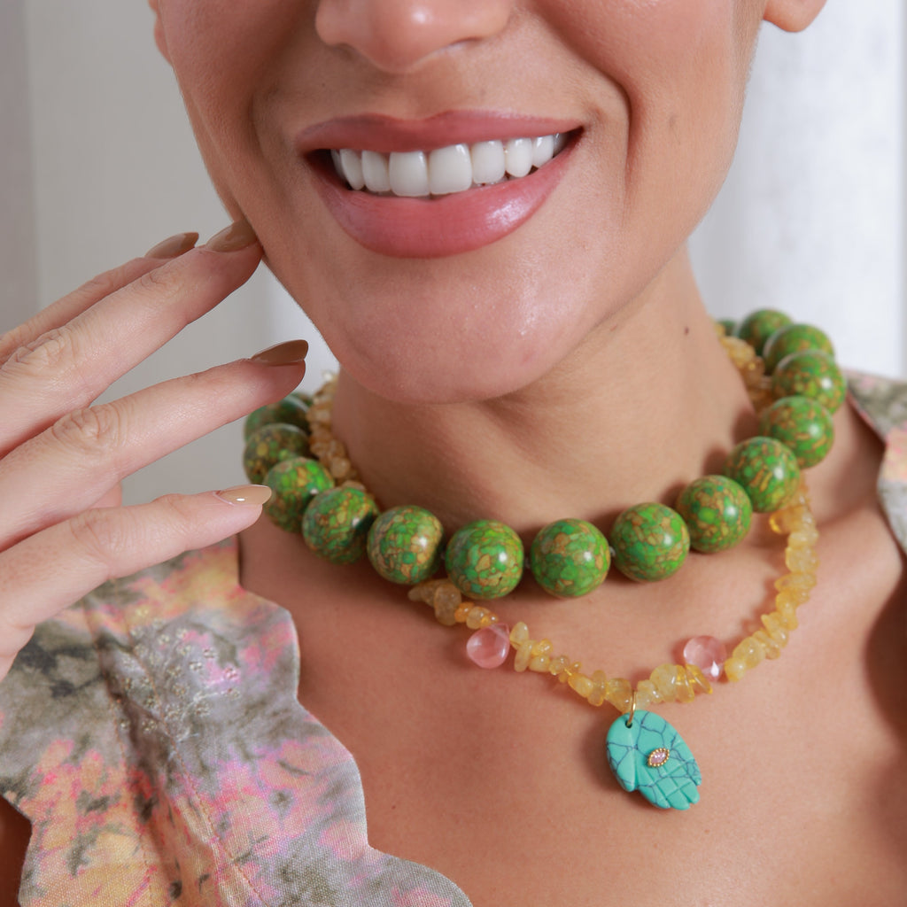 Good Vibe Necklace, the best customized gift and gifts for her and for him from Inna Carton online shop Dubai, UAE!