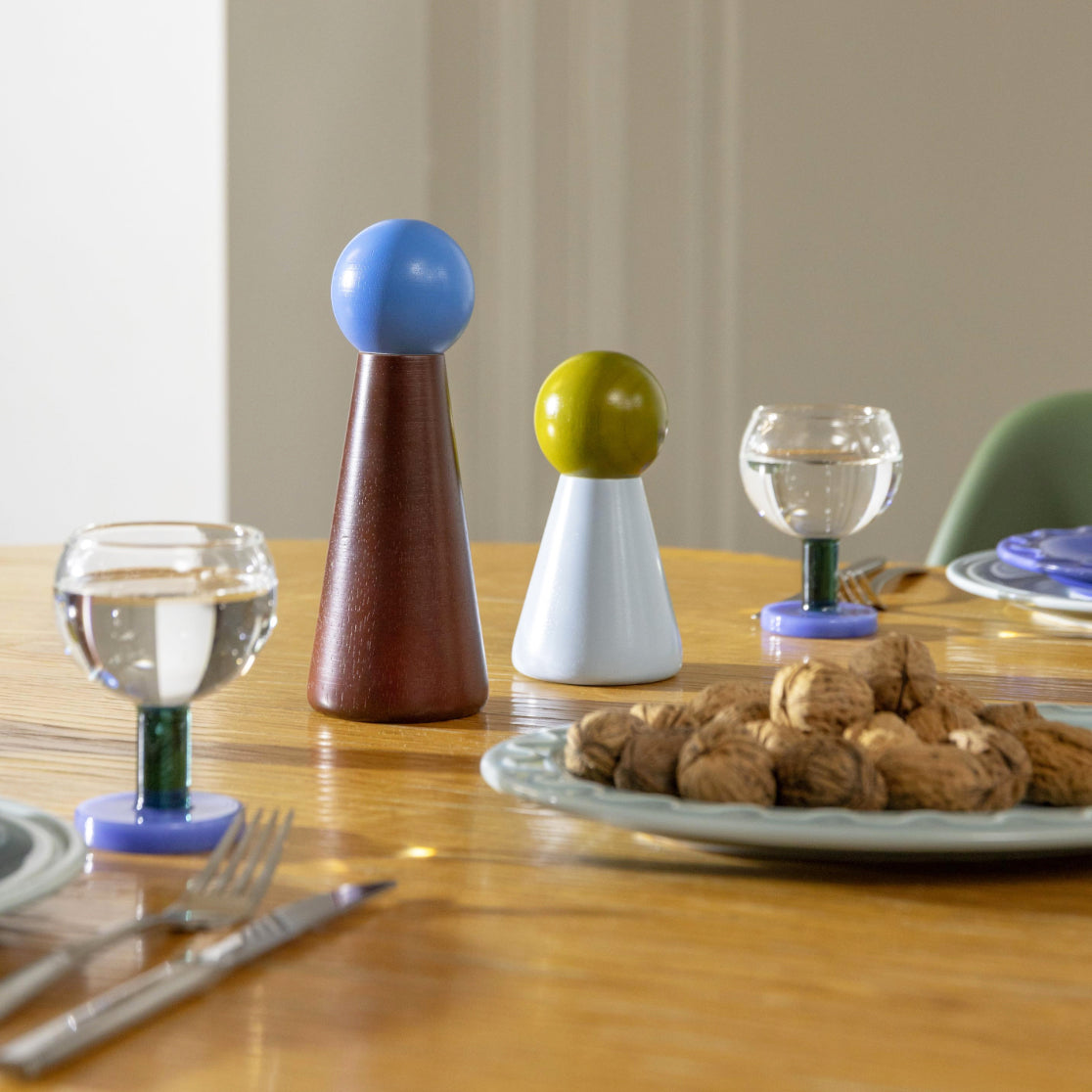 Halma Salt & Pepper Grinder Set, the best customized gift and gifts for her and for him from Inna Carton online shop Dubai, UAE!
