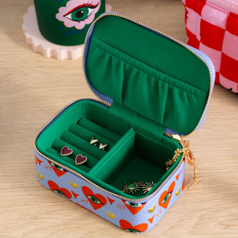 Hearts & Eyes Jewelry Box, the best customized gift and gifts for her and for him from Inna Carton online shop Dubai, UAE!
