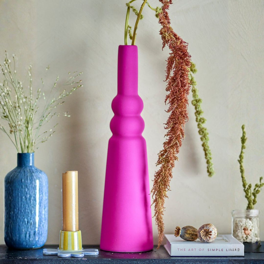 Isolde Stoneware Vase, the best customized gift and gifts for her and for him from Inna Carton online shop Dubai, UAE!
