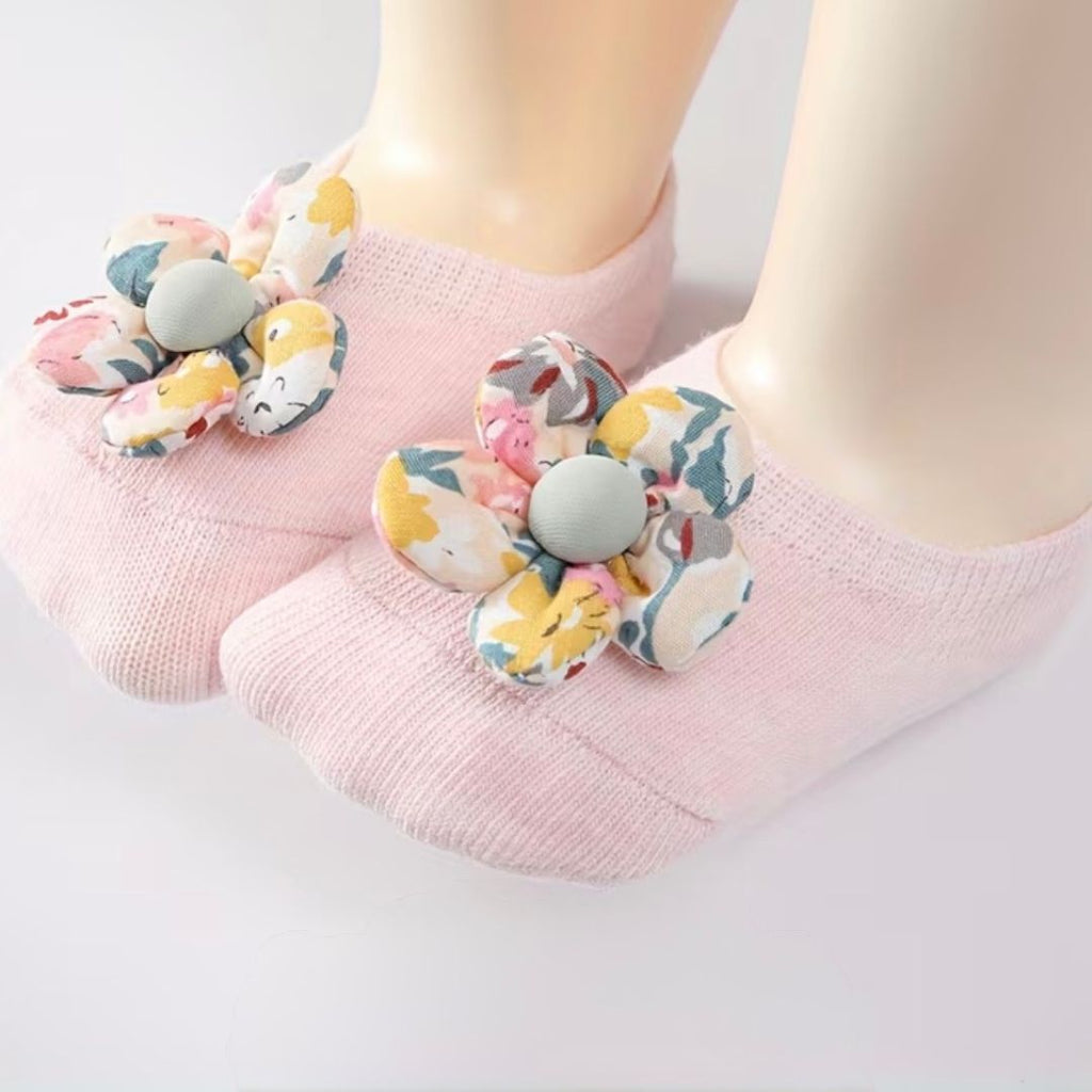 Liberty Flower Cotton Socks, the best customized gift and gifts for her and for him from Inna Carton online shop Dubai, UAE!
