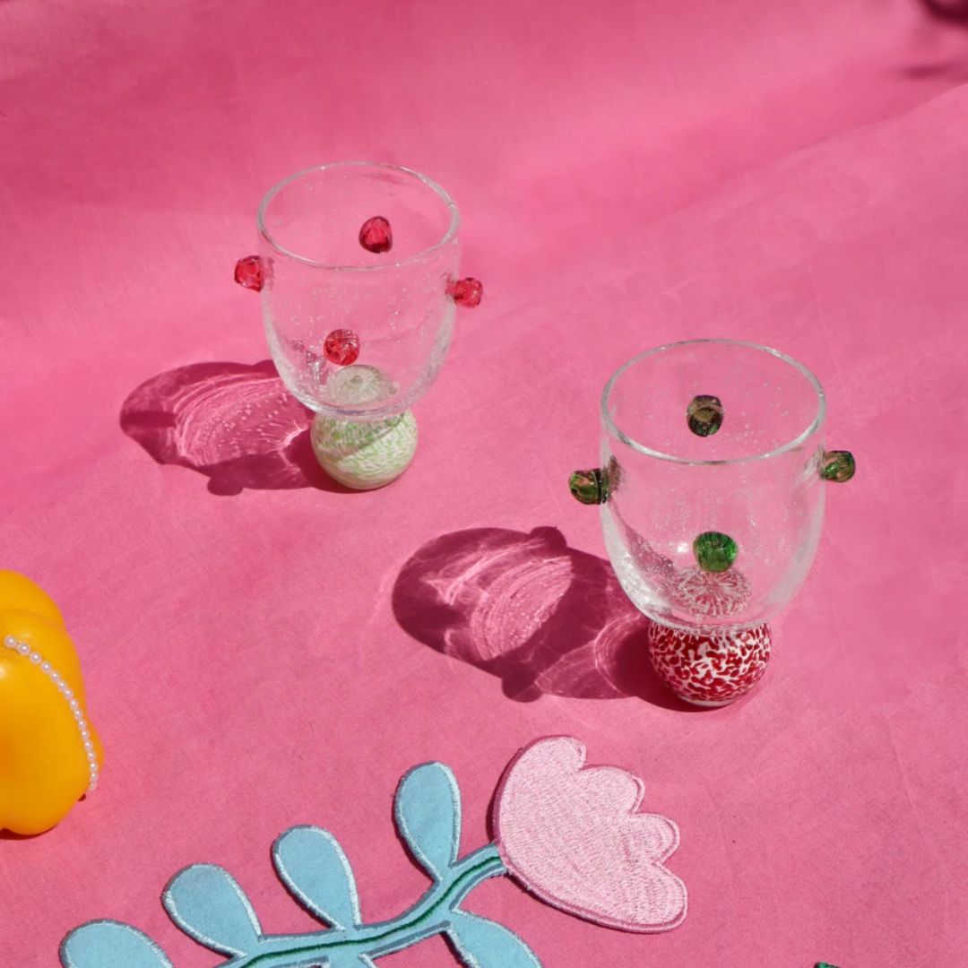 Liliana Dotty Glass Set, the best customized gift and gifts for her and for him from Inna Carton online shop Dubai, UAE!
