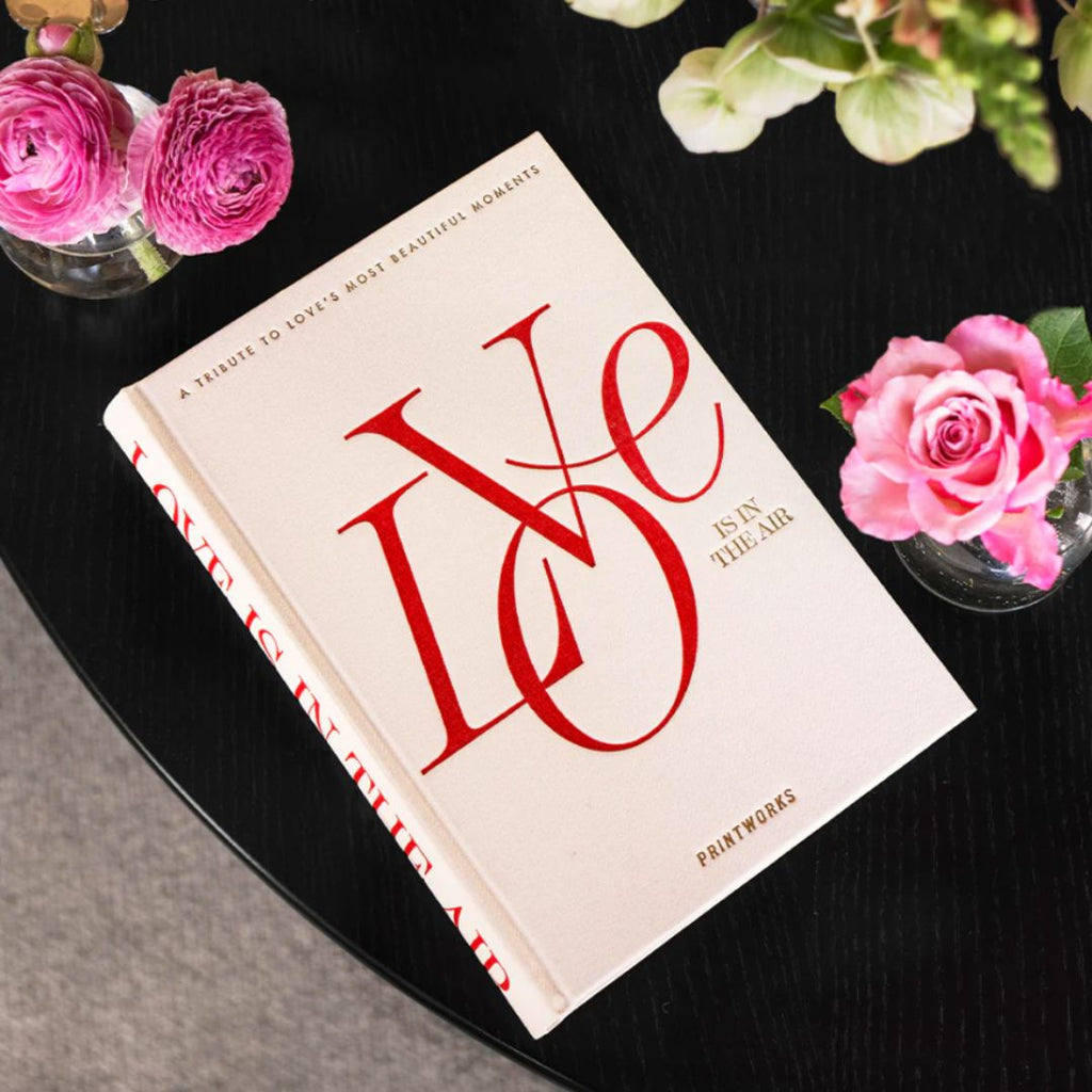 Love Is In The Air Linen Photo Book, the best customized gift and gifts for her and for him from Inna Carton online shop Dubai, UAE!
