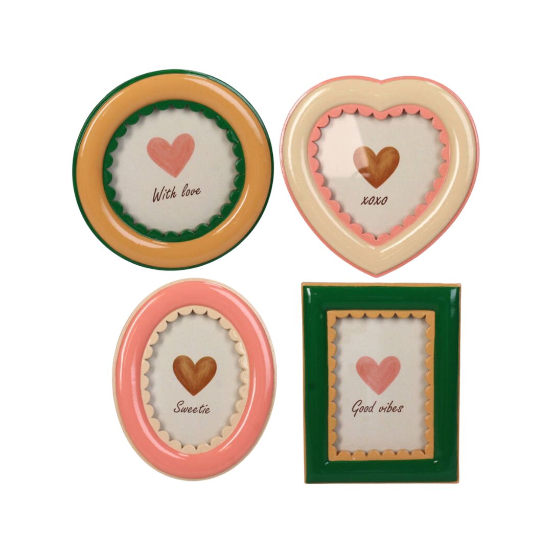 Love Pop Frames Set, the best customized gift and gifts for her and for him from Inna Carton online shop Dubai, UAE!
