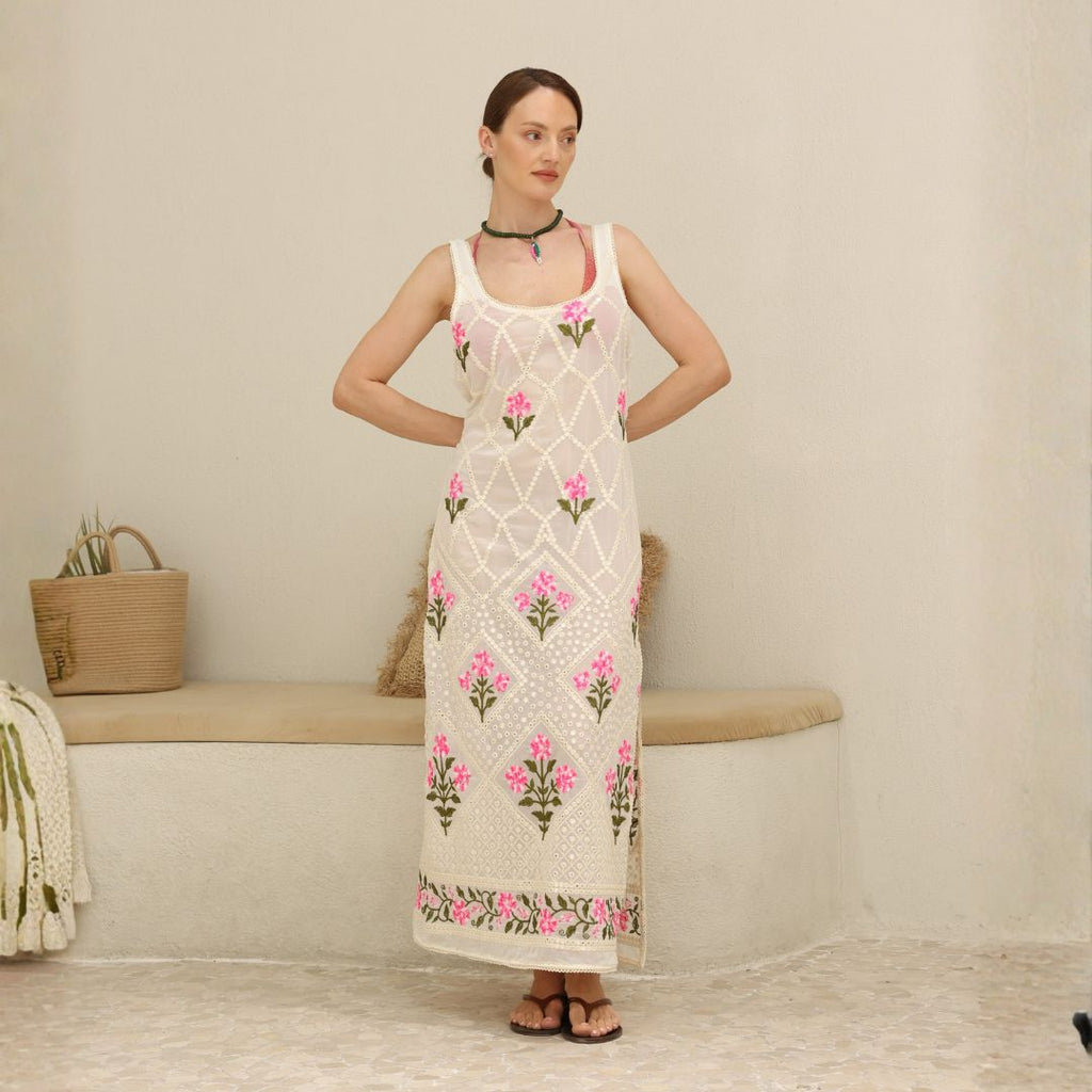 The Marigold pink, the best customized gift and gifts for her and for him from Inna Carton online shop Dubai, UAE!
