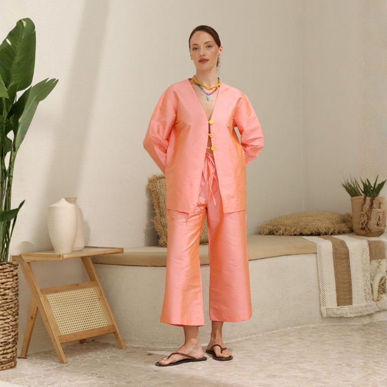 The Megan Set, the best customized gift and gifts for her and for him from Inna Carton online shop Dubai, UAE!
