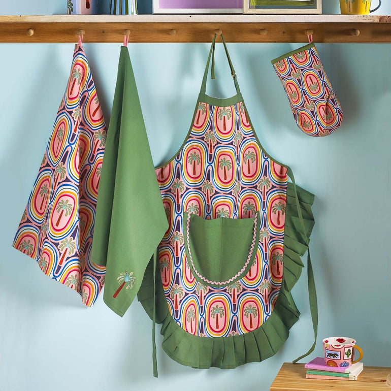 Eleanor Bowmer Electric Coast Palm Tree Apron, the best customize gift and gifts for her and for him from Inna Carton online shop Dubai, UAE!