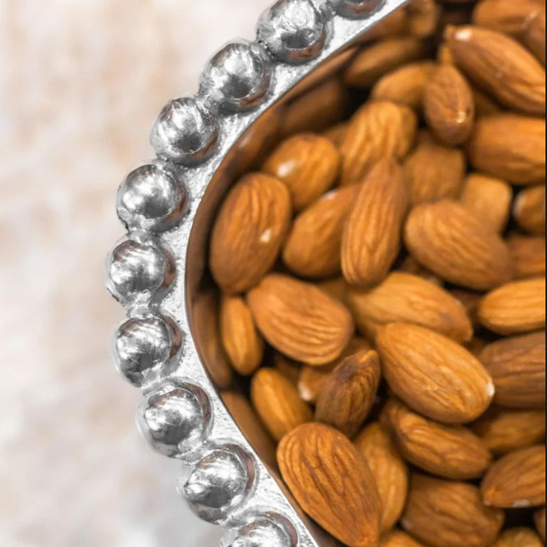 Pearl Aluminium Serving Platter, the best customized gift and gifts for her and for him from Inna Carton online shop Dubai, UAE!
