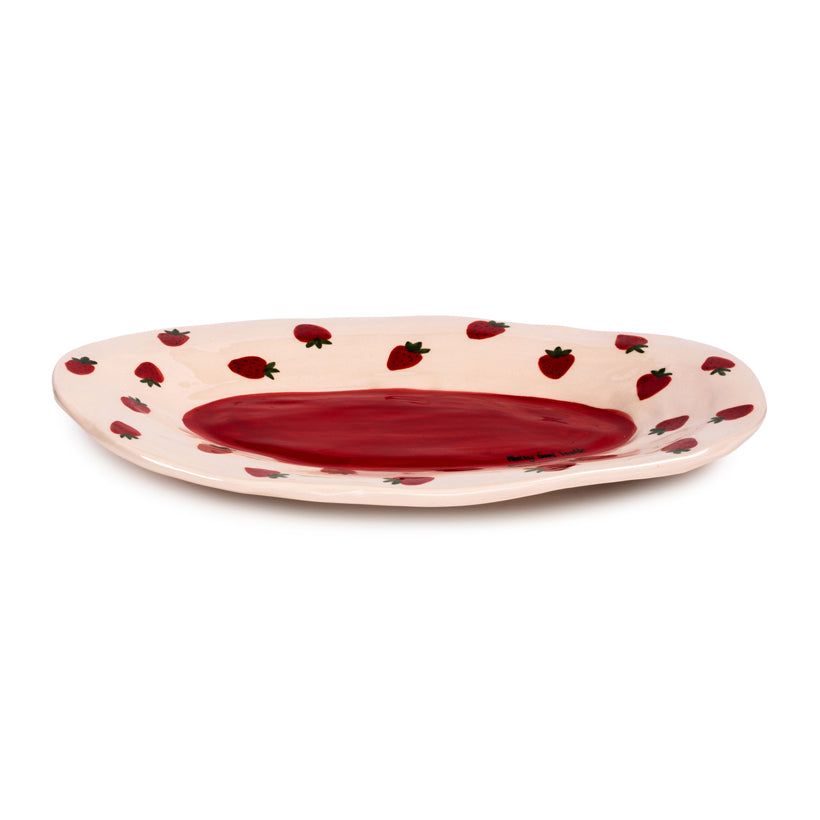 Petite Strawberry Platter, the best customized gift and gifts for her and for him from Inna Carton online shop Dubai, UAE!