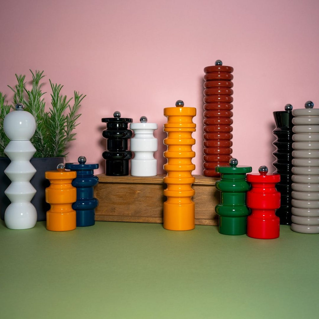 Retro Rib Wooden Salt & Pepper Mill Red, the best customized gift and gifts for her and for him from Inna Carton online shop Dubai, UAE!
