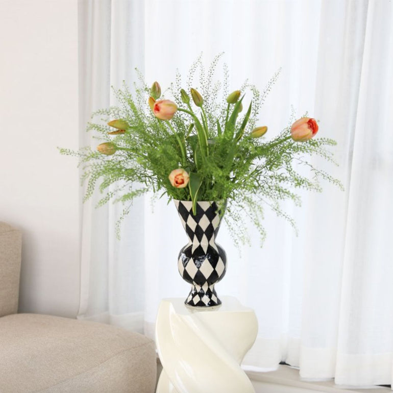 Rhombic Stoneware Vase Black, the best customized gift and gifts for her and for him from Inna Carton online shop Dubai, UAE!
