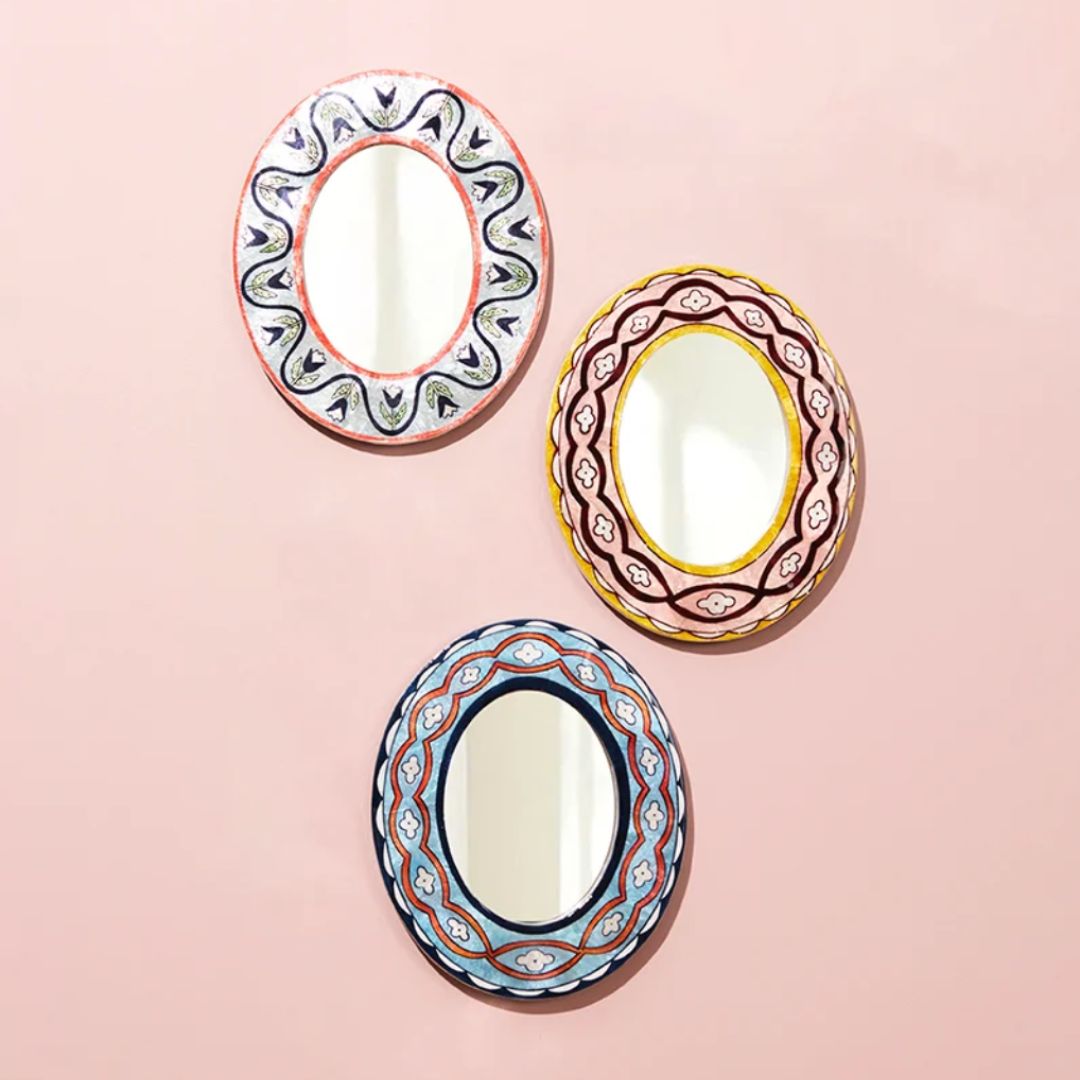 Samira Shell Mirror, the best customized gift and gifts for her and for him from Inna Carton online shop Dubai, UAE!
