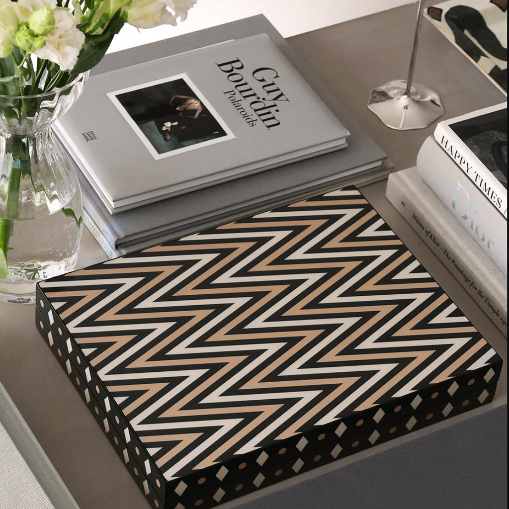 Lacquered Backgammon | Black