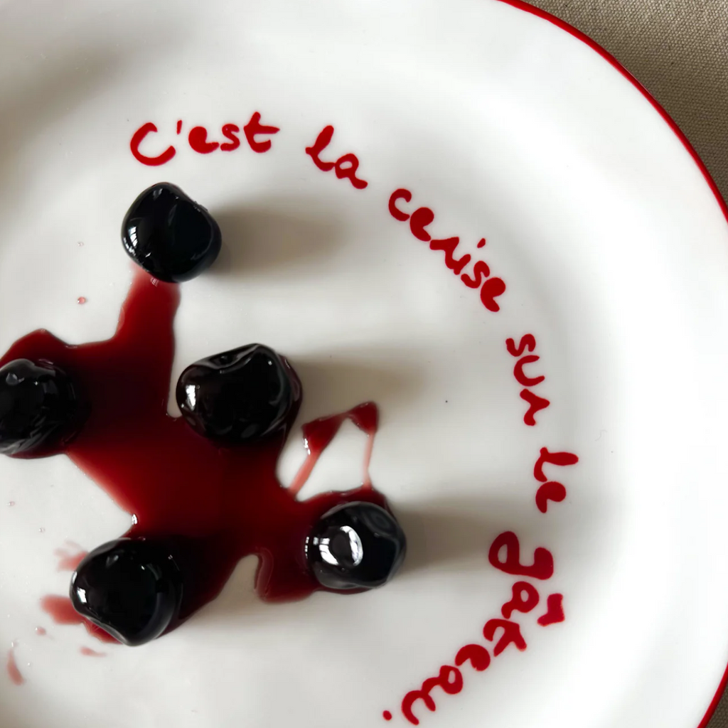 Statement Plate | C'est la cerise sur le gâteau