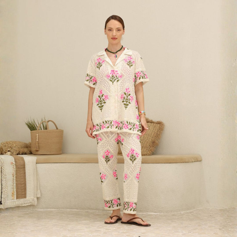 Solana outfit Set pink, the best customized gift and gifts for her and for him from Inna Carton online shop Dubai, UAE!

