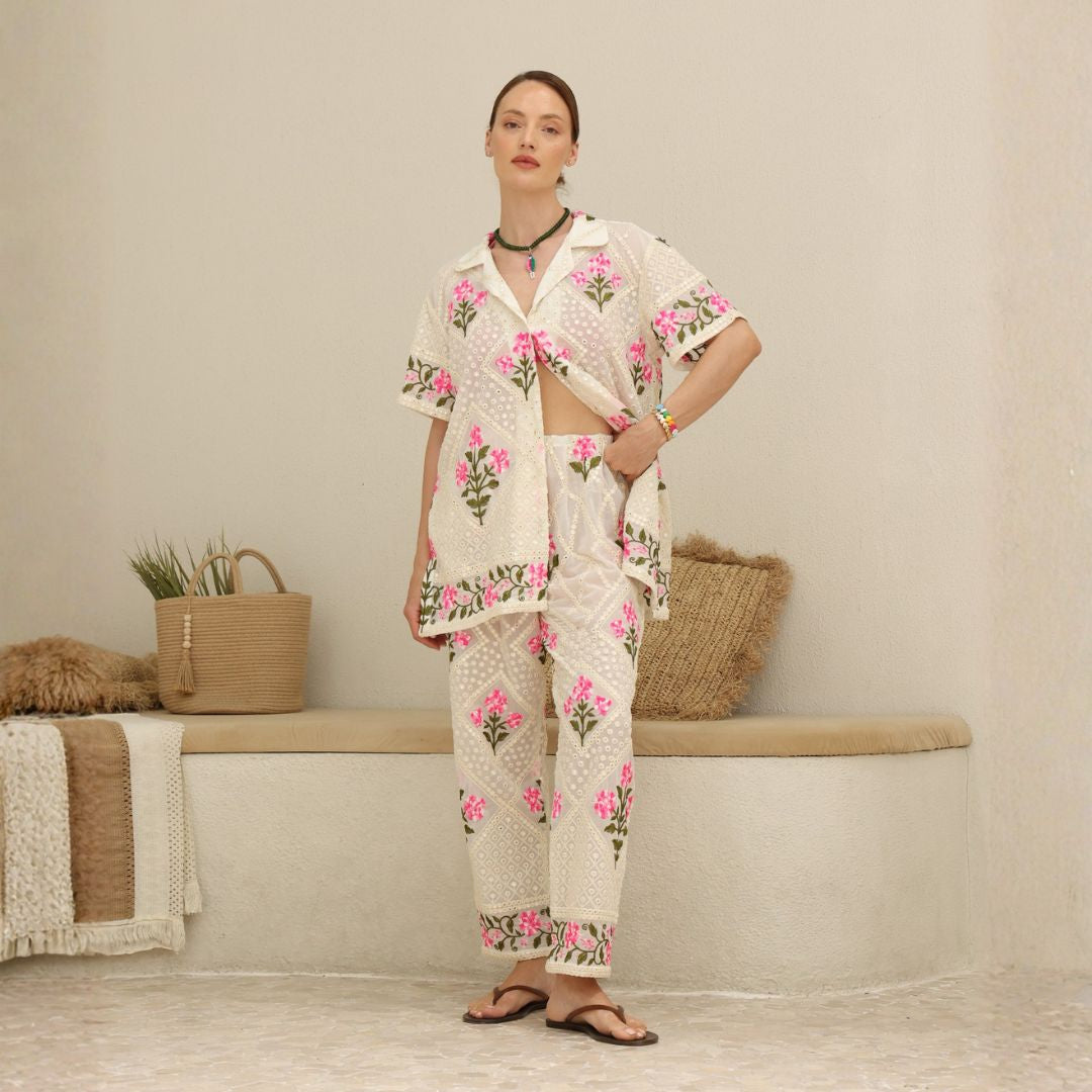 Solana outfit Set pink, the best customized gift and gifts for her and for him from Inna Carton online shop Dubai, UAE!
