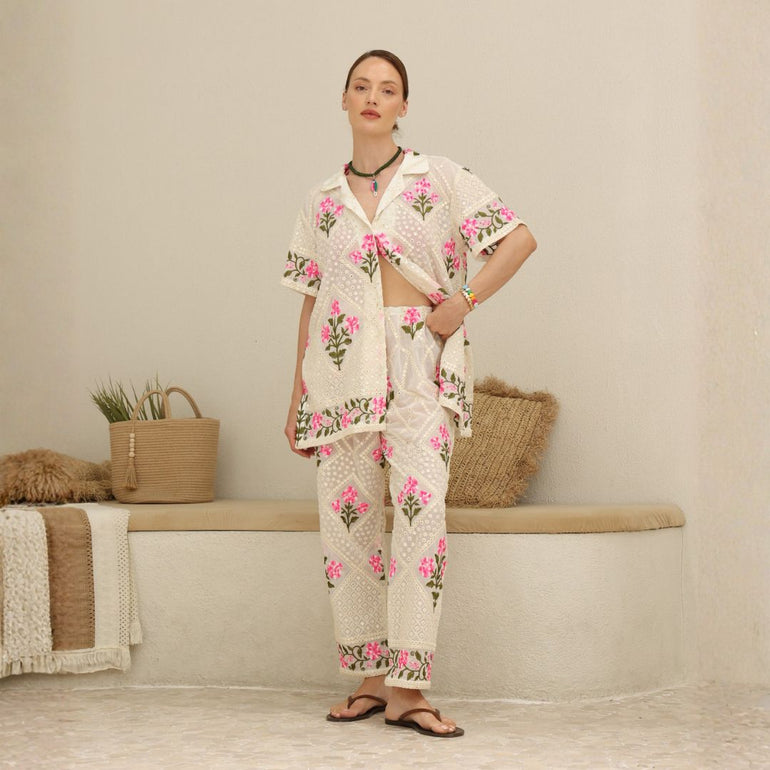 Solana outfit Set pink, the best customized gift and gifts for her and for him from Inna Carton online shop Dubai, UAE!
