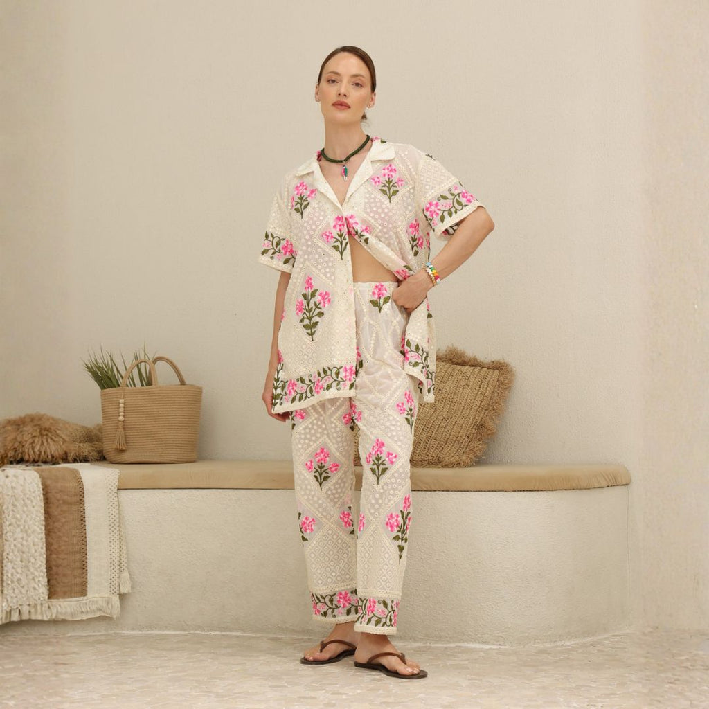Solana outfit Set pink, the best customized gift and gifts for her and for him from Inna Carton online shop Dubai, UAE!
