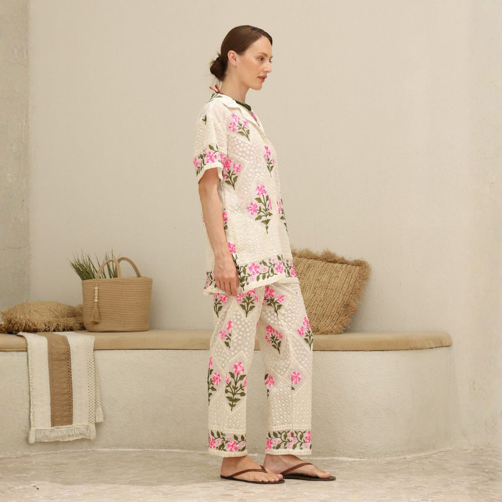 Solana outfit Set pink, the best customized gift and gifts for her and for him from Inna Carton online shop Dubai, UAE!
