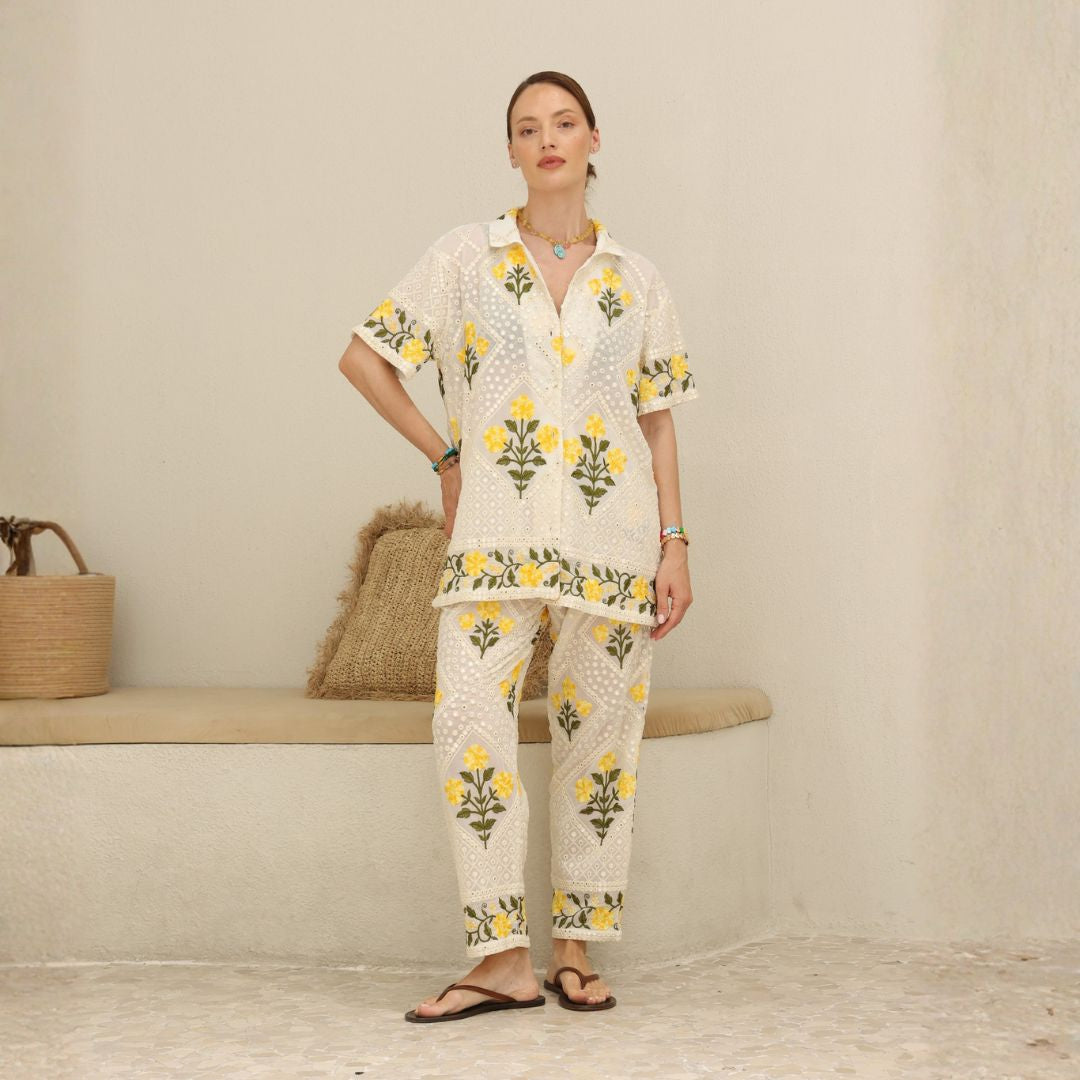 Solana Set yellow, the best customized gift and gifts for her and for him from Inna Carton online shop Dubai, UAE!
