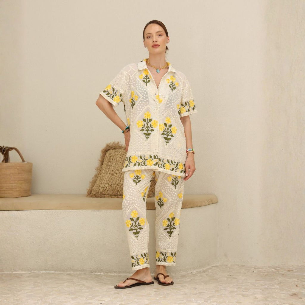 Solana Set yellow, the best customized gift and gifts for her and for him from Inna Carton online shop Dubai, UAE!
