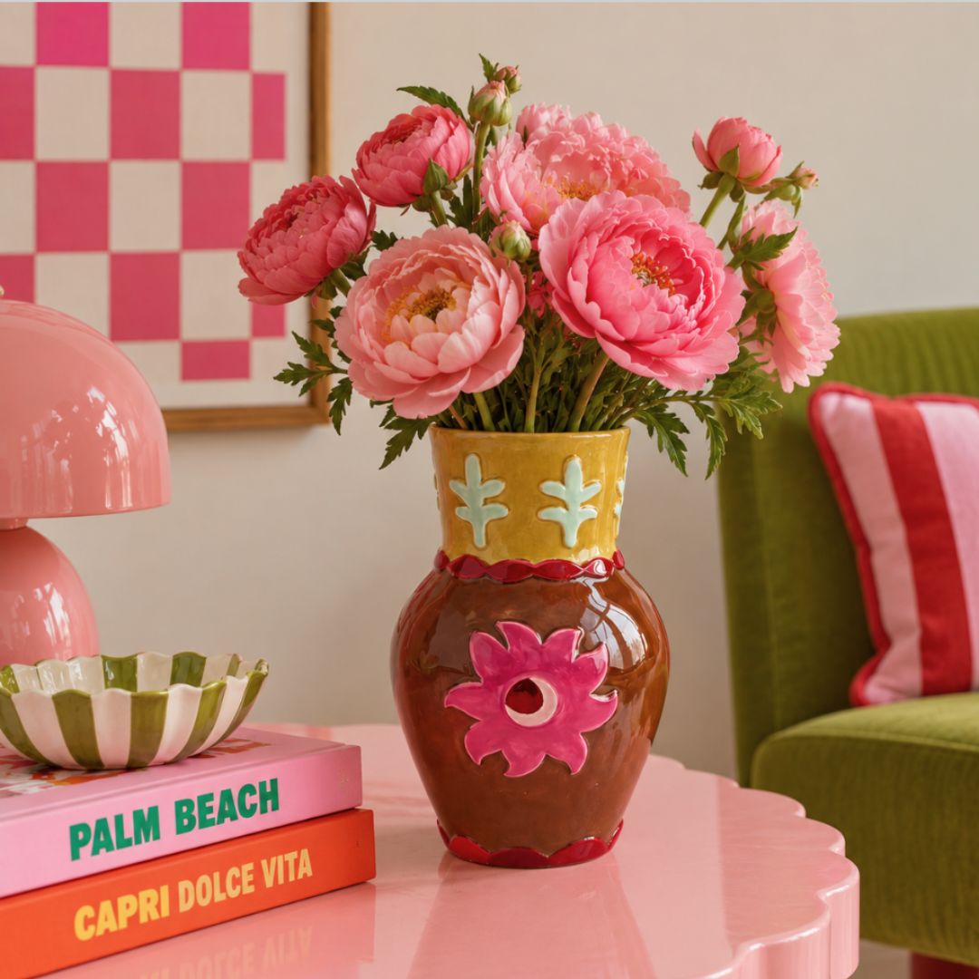 Soleil Ceramic Vase, the best customized gift and gifts for her and for him from Inna Carton online shop Dubai, UAE!
