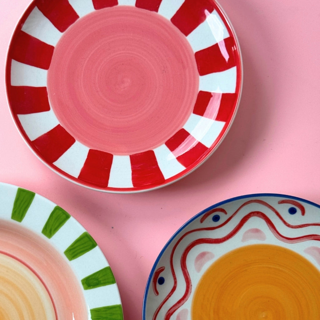 Wave Mosaic Plates, the best customized gift and gifts for her and for him from Inna Carton online shop Dubai, UAE!