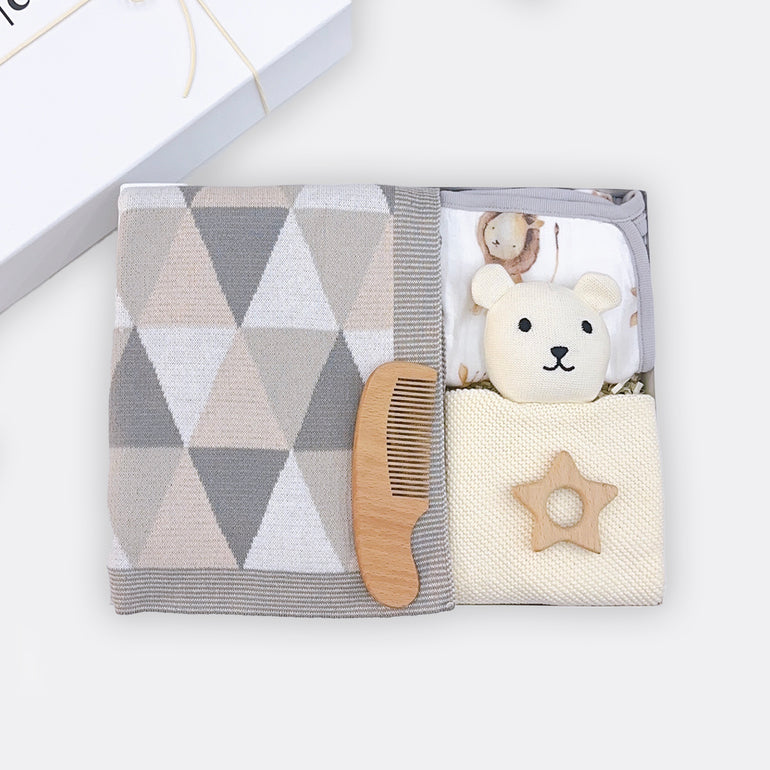 Chenille Knitted Baby Blanket Wooden Baby Comb Muslin Square Animal Print Teddy Knitted Comforter Twinkle Wooden Teether, the best customized gift and gifts for her and for him from Inna Carton online shop Dubai, UAE!