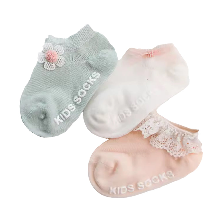 Tutu socks newborn baby, the best customized gift and gifts for her and for him from Inna Carton online shop Dubai, UAE!