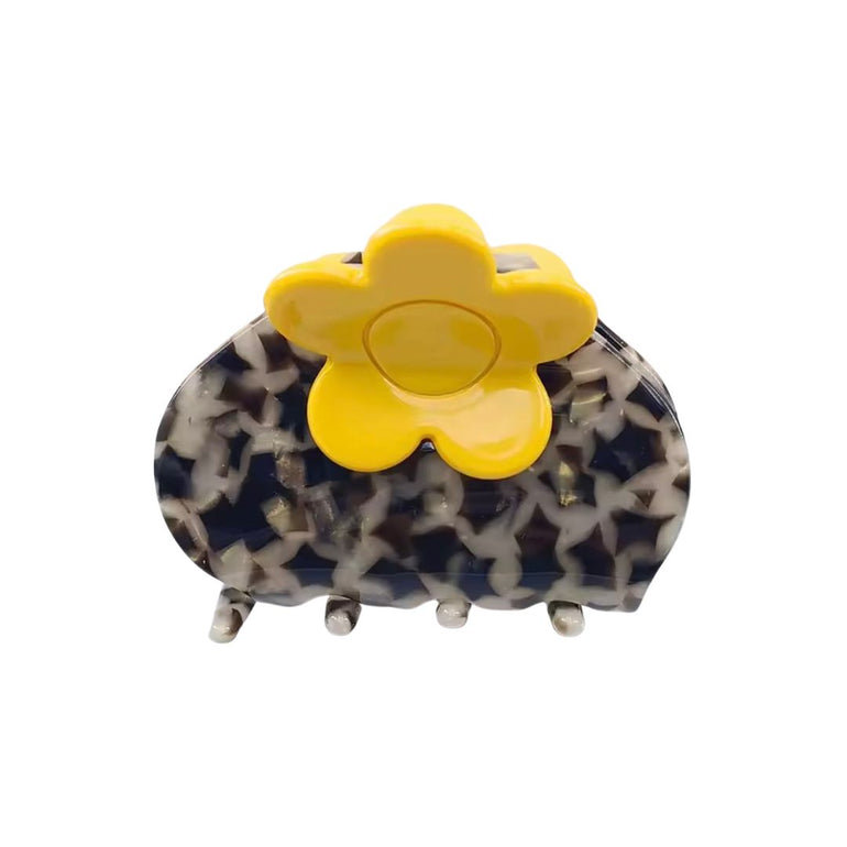 Yellow Leopard Hair Claw Clip, the best customized gift and gifts for her and for him from Inna Carton online shop Dubai, UAE!
