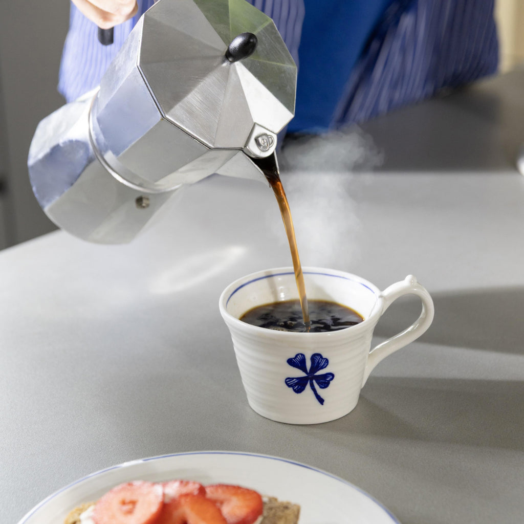 Anouk Clover Mug, the best customized gift and gifts for her and for him from Inna Carton online shop Dubai, UAE!