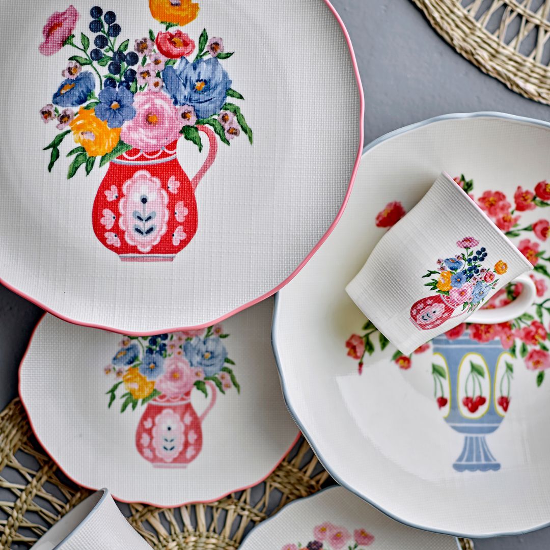 Dorothy Stoneware Plate | Blue, the best customized gift and gifts for her and for him from Inna Carton online shop Dubai, UAE!
