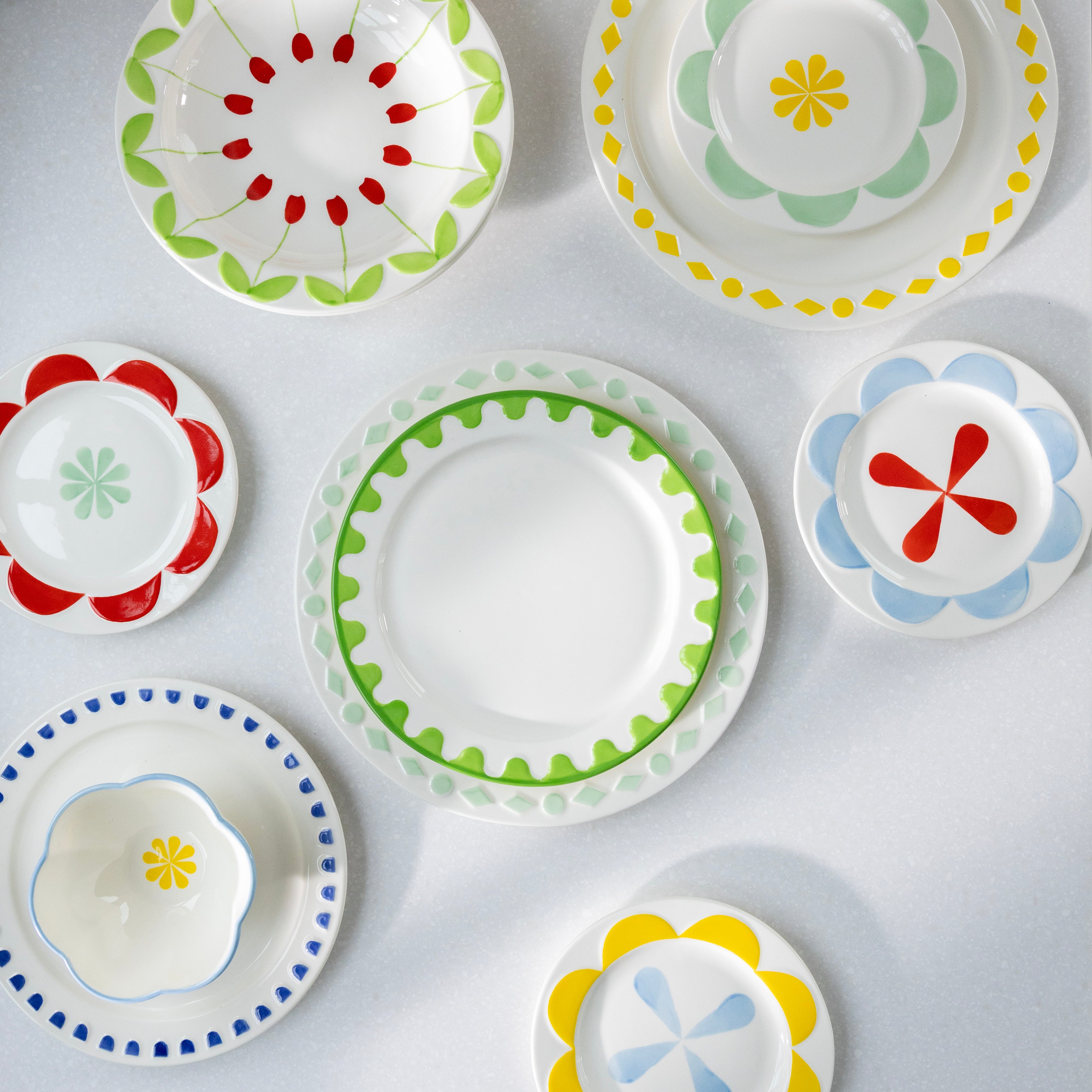 Folk Plate Set Small, the best customized gift and gifts for her and for him from Inna Carton online shop Dubai, UAE!