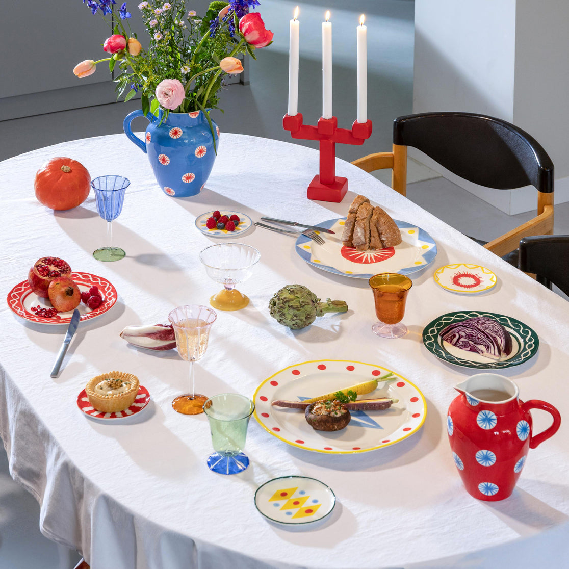 Plate Festivo Green Red, the best customized gift and gifts for her and for him from Inna Carton online shop Dubai, UAE!