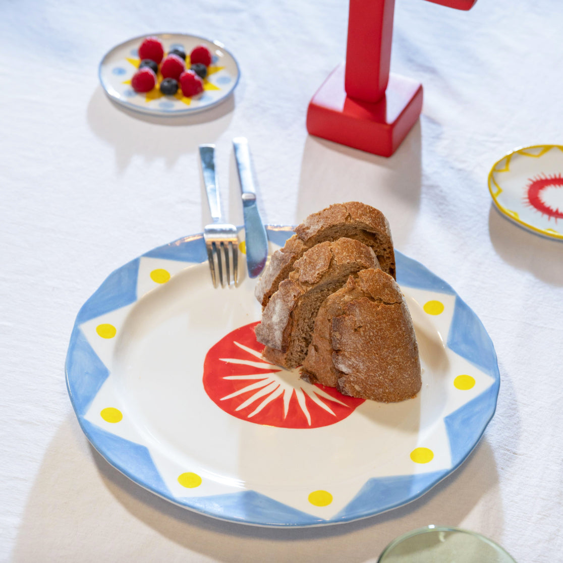 Plate Festivo Large Star, the best customized gift and gifts for her and for him from Inna Carton online shop Dubai, UAE!