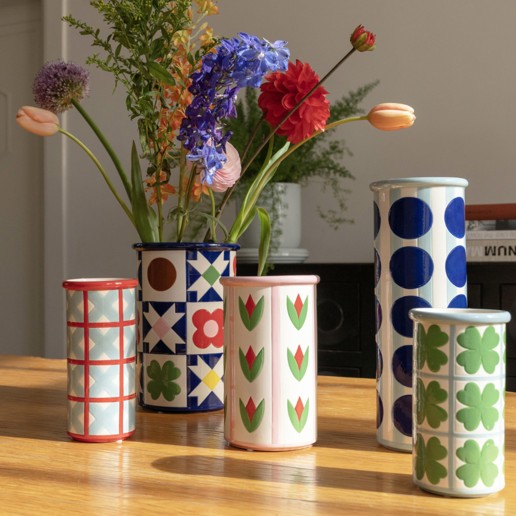 Vase Patch Cross, the best customized gift and gifts for her and for him from Inna Carton online shop Dubai, UAE!